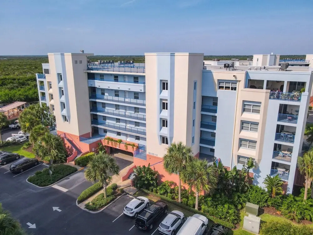 Oceanwalk Jr Penthouse Close to Pool Beach Access Ow14 604