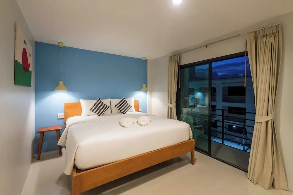 Superior Double room with balcony (full double bed)