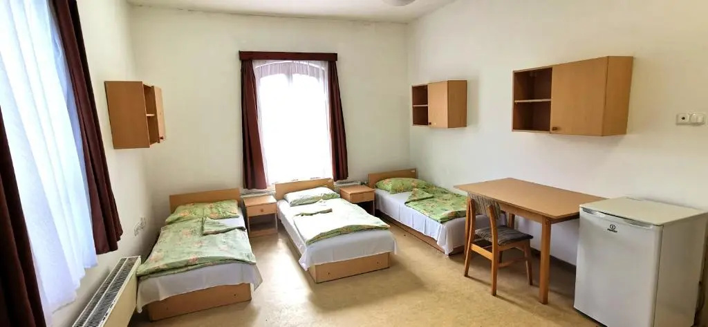 Standard Quintuple room