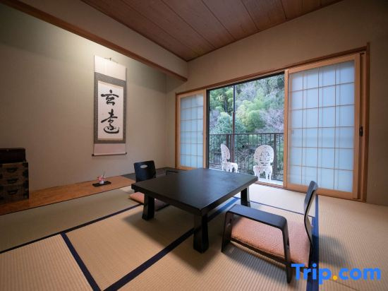 Standard Japanese-Style B room