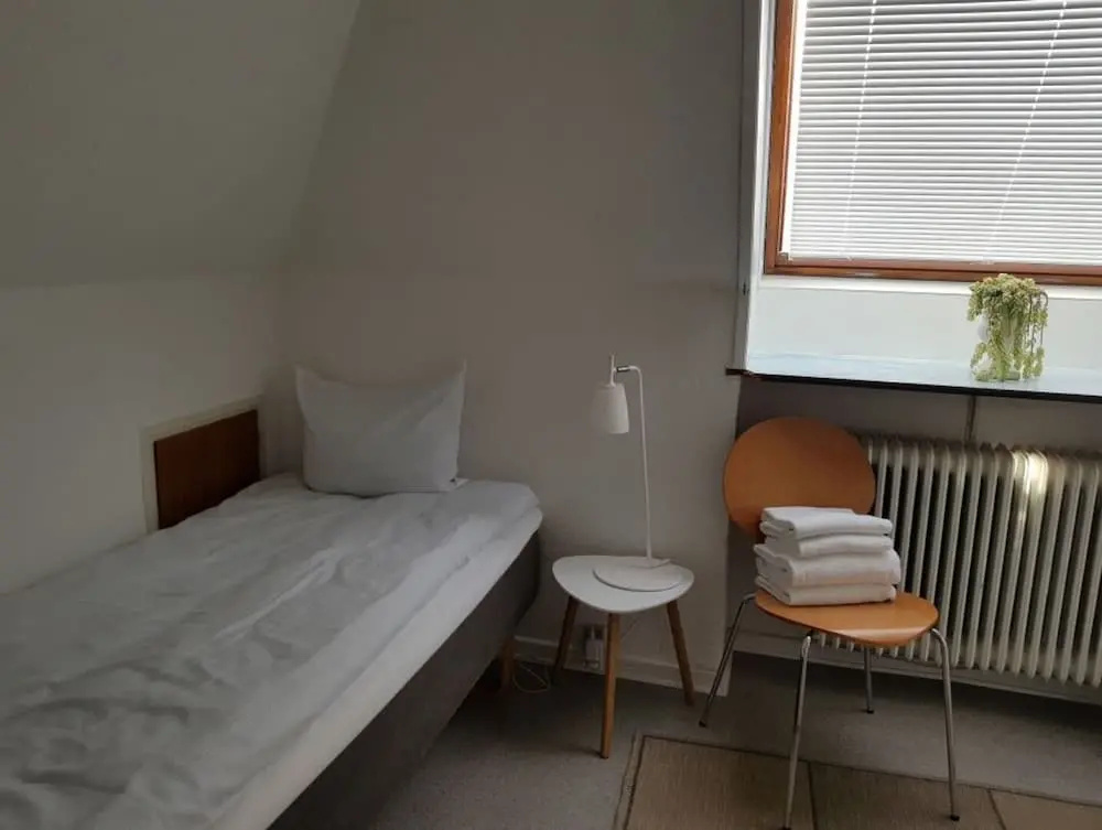 Standard Single room (single bed)