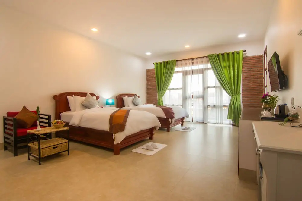 Deluxe Triple room with balcony and with view