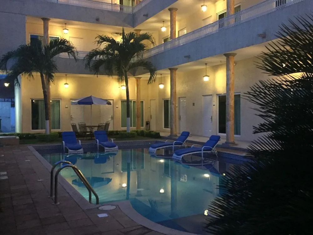 Hotel photo 13