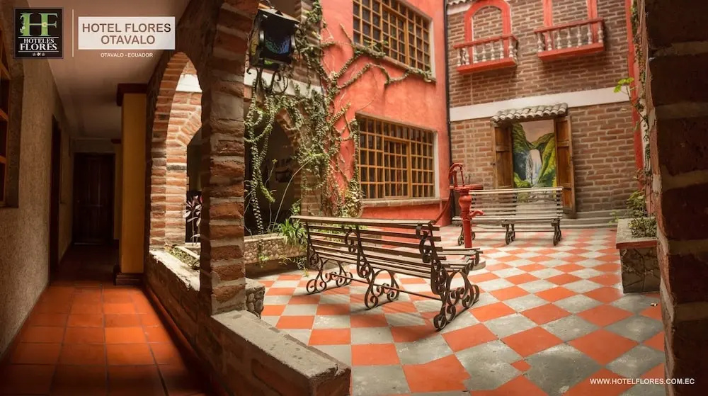 Hotel Flores