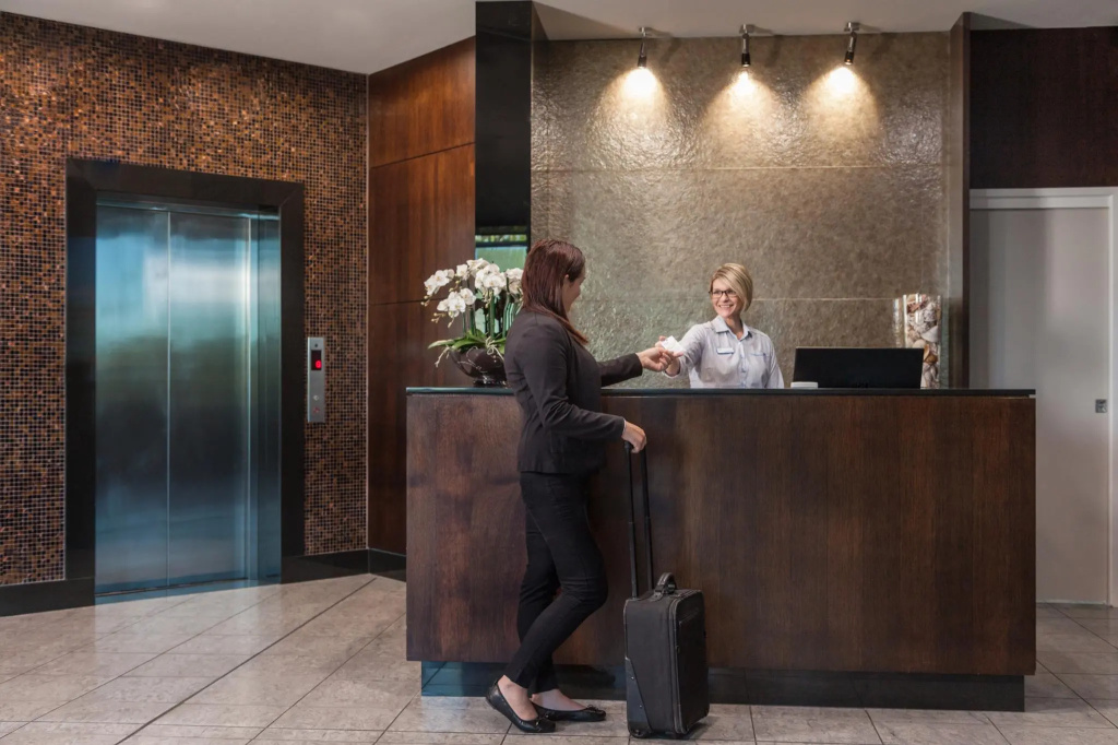Lobby & Reception