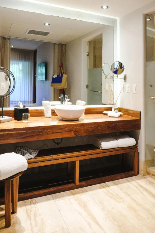 1 Bedroom Suite