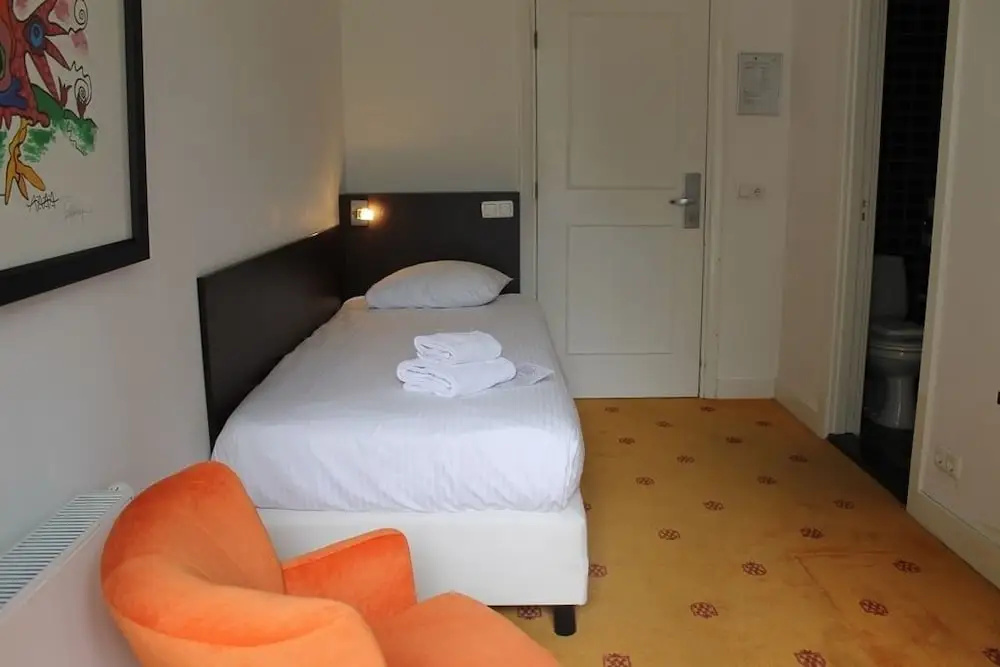 Hotel Oranjeoord - Chambres