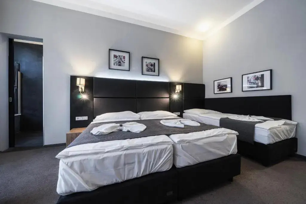 Superior Triple room