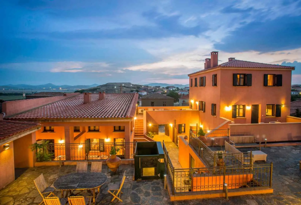 Lively Lofts By The Varos Residences