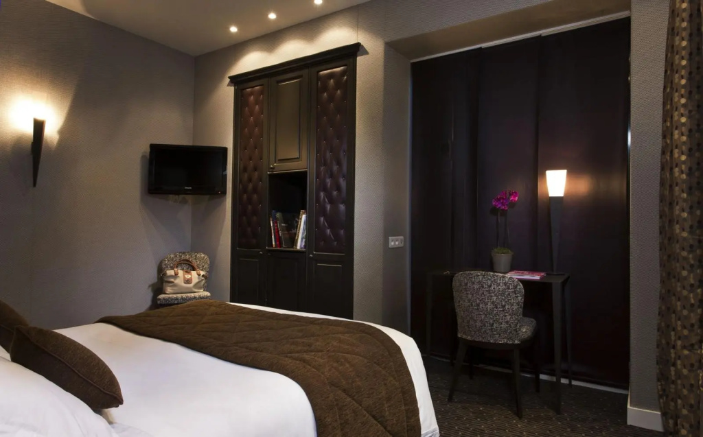 Club Double Ground Floor room (full double bed)