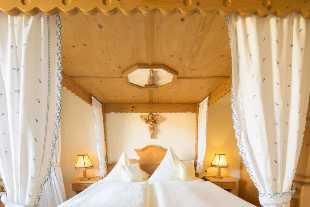 Suite with balcony