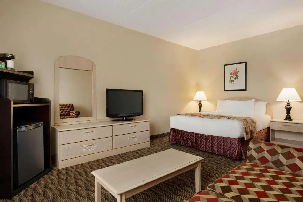 Standard Double room with view (full double bed)