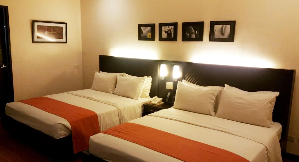 Premier Quadruple Suite