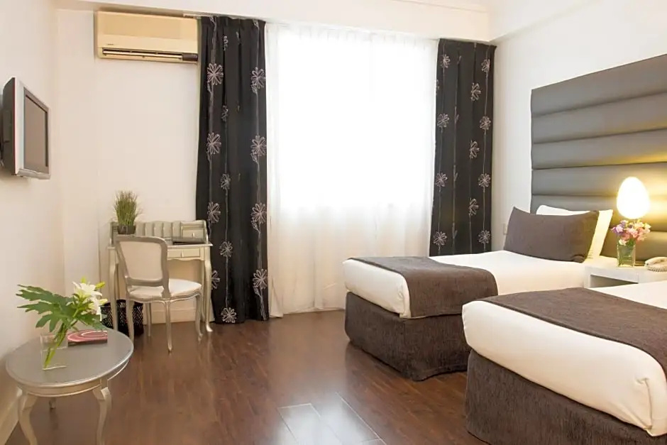 Standard Suite