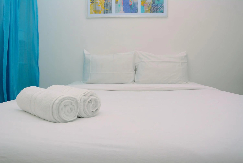 Cozy Living Studio Apartment at Bassura City By Travelio