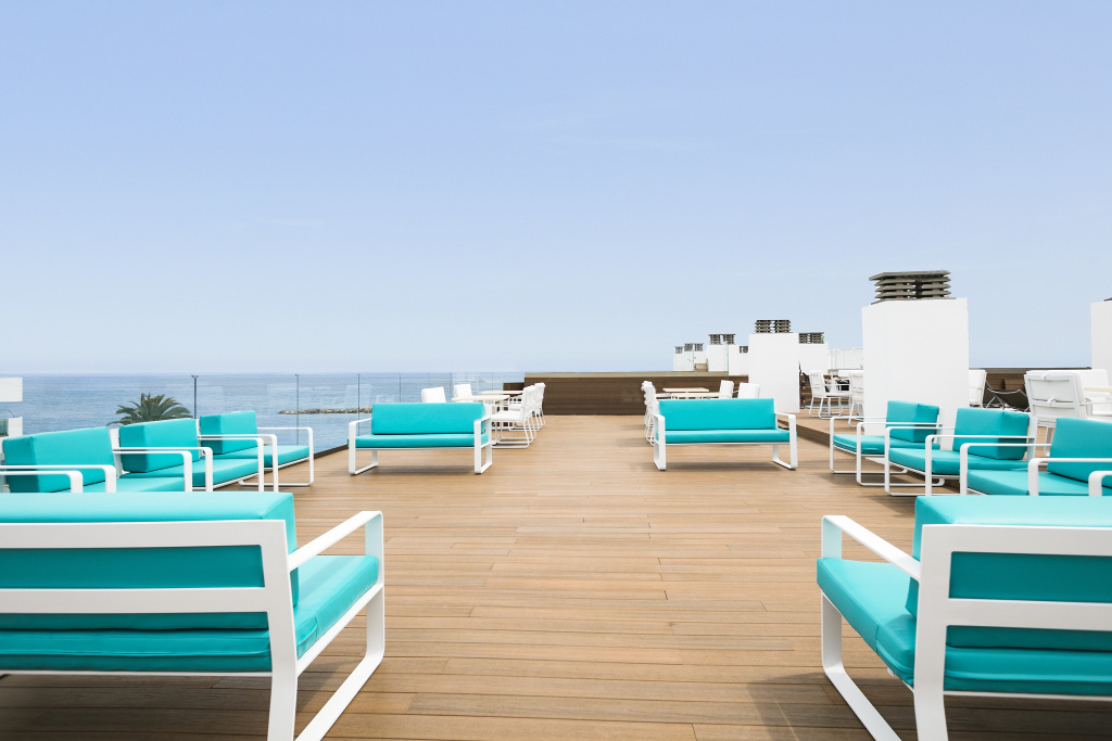 Beach & Waterfront