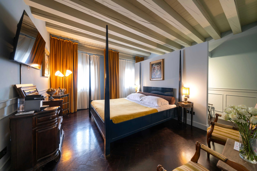 Superior Suite