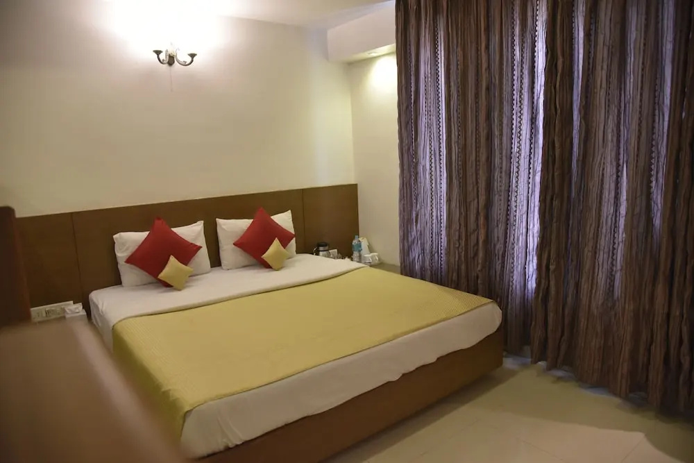 Hotel Rajhans Regent - Chambres