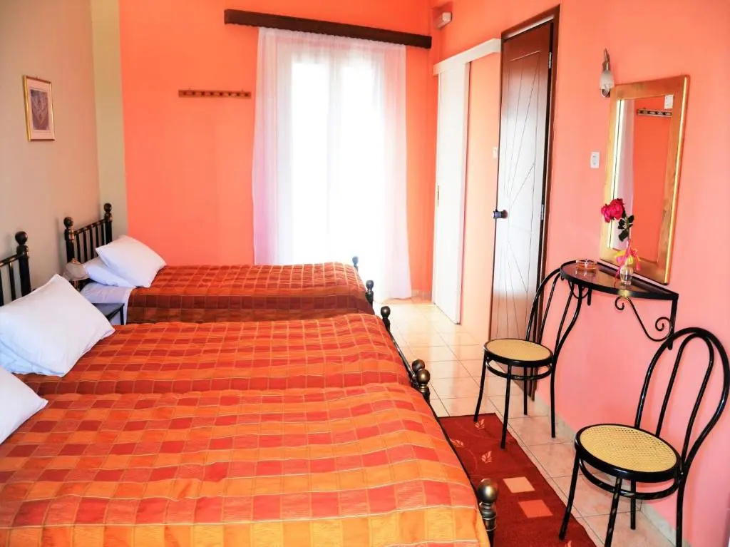 Pefkakia Park - Chambres