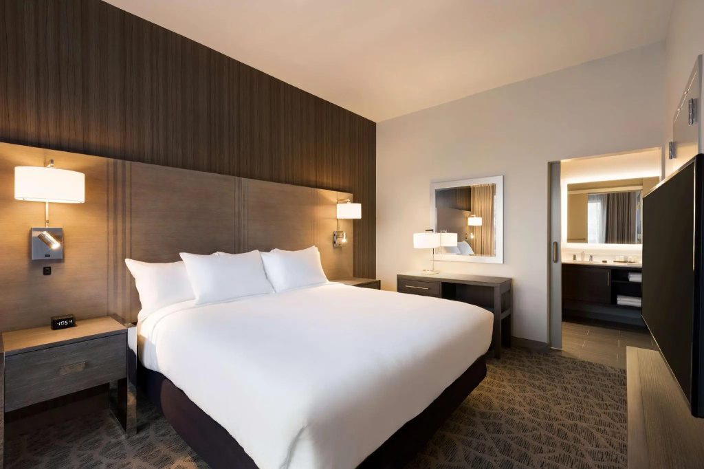 Embassy Suites by Hilton The Woodlands at Hughes Landing - Chambres