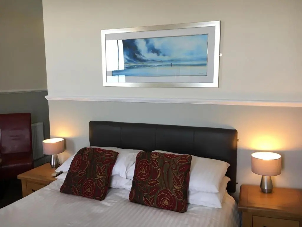 Superior Double room with sea view (full double bed)