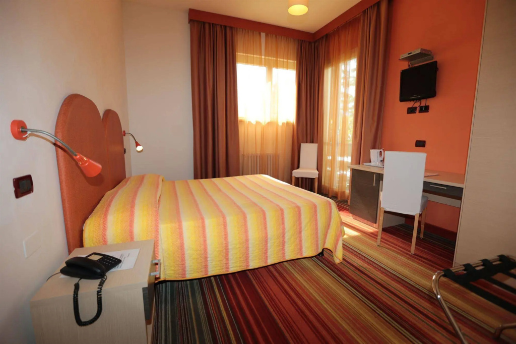 Hi Hotels Sirmione - Lakeview Pool - Général