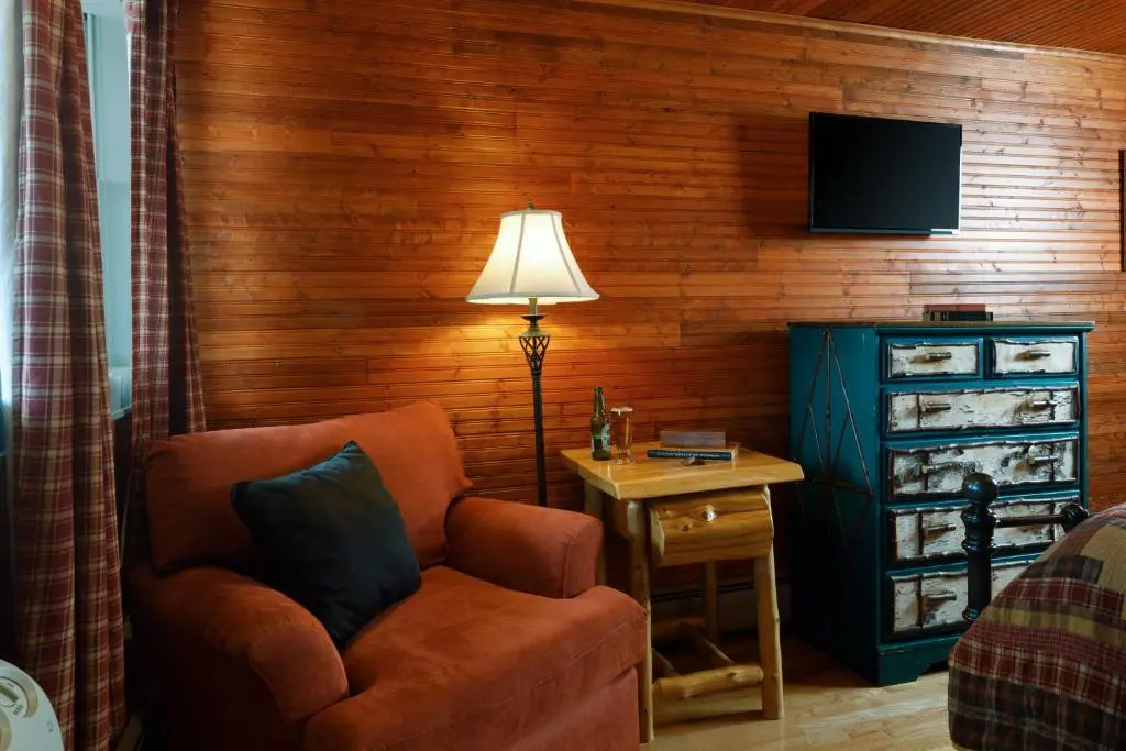 Friends Lake Inn - Chambres
