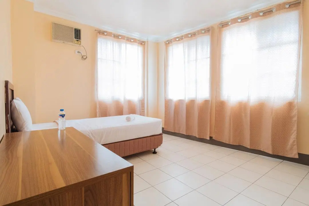 Deluxe Single room