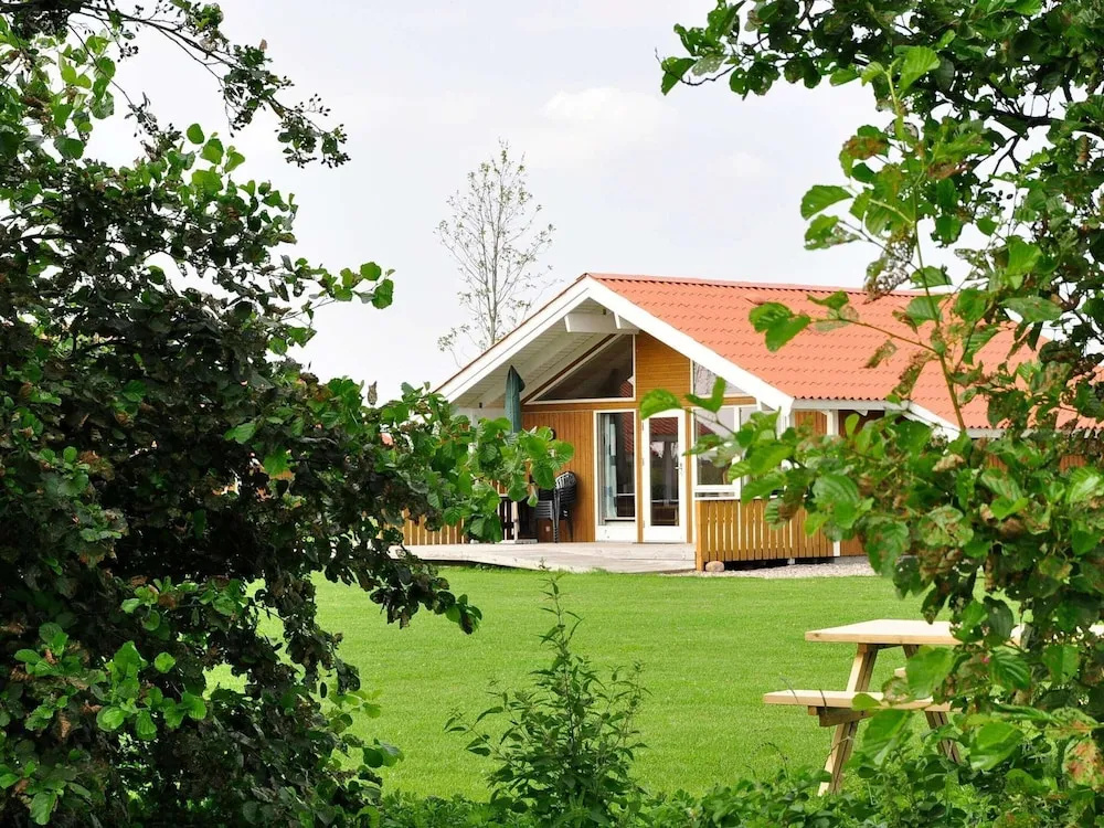 6 Person Holiday Home in Skaerbaek-by Traum