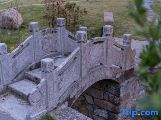 Youtangu Holiday Hotel (Huangshan Huizhou) - фото 17