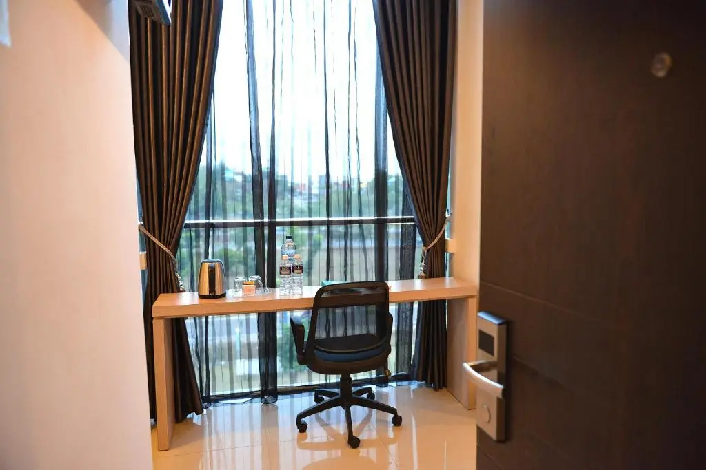 Lobby & Reception