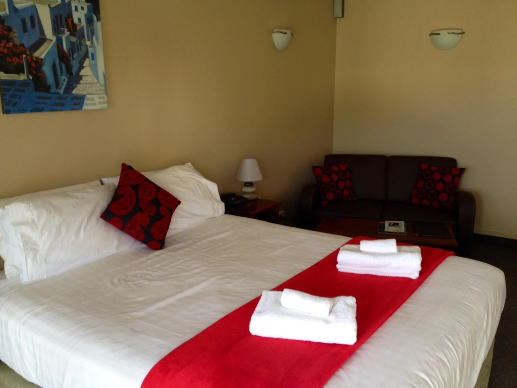 Executive Double Studio with balcony full double bed