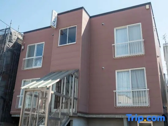 KM HEIGHTS [16-minute walk from JR Shiraishi Station]