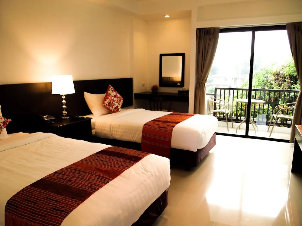 Standard room with balcony and with garden view