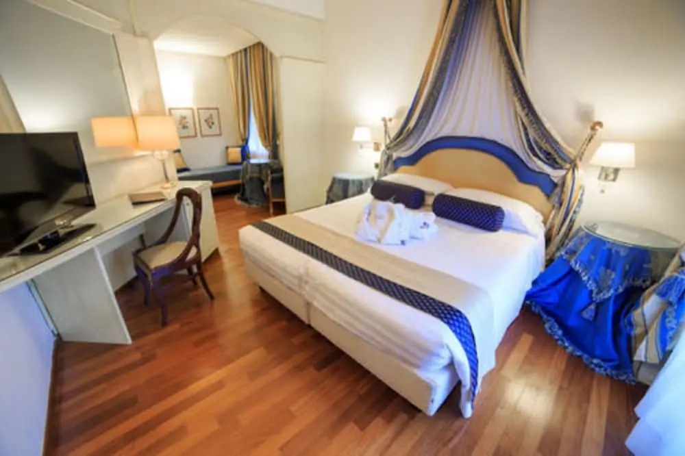 Hotel Jolanda - Chambres