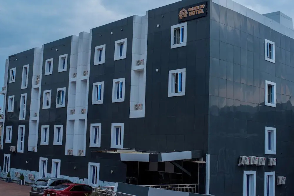 Golden Top Hotel
