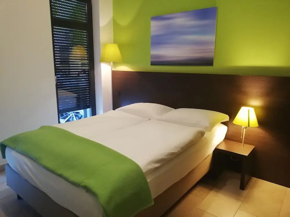 Standard Single room (single bed)