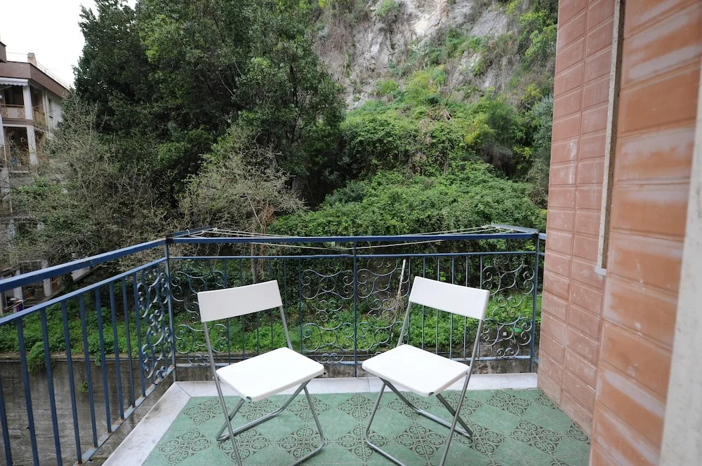 Apartment with One Bedroom in Maiori, with Furnished Balcony And Wifi - 50 M From the Beach