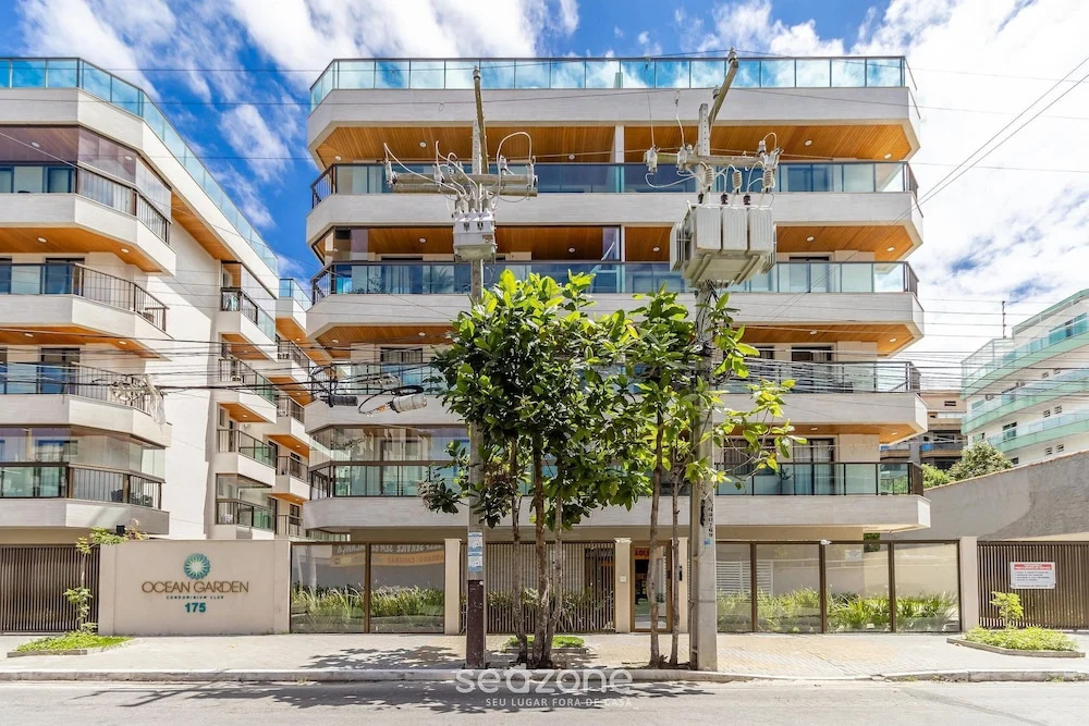 Apt w/ Balcony, BBQ & Pool View Ano0209