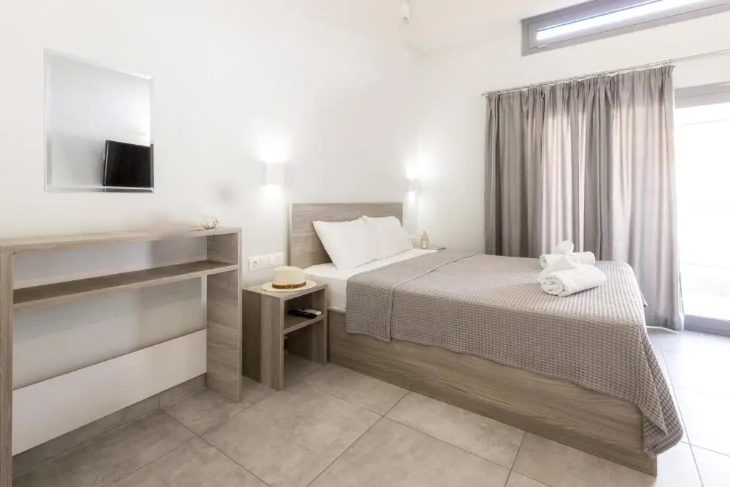 Superior Double room (full double bed)