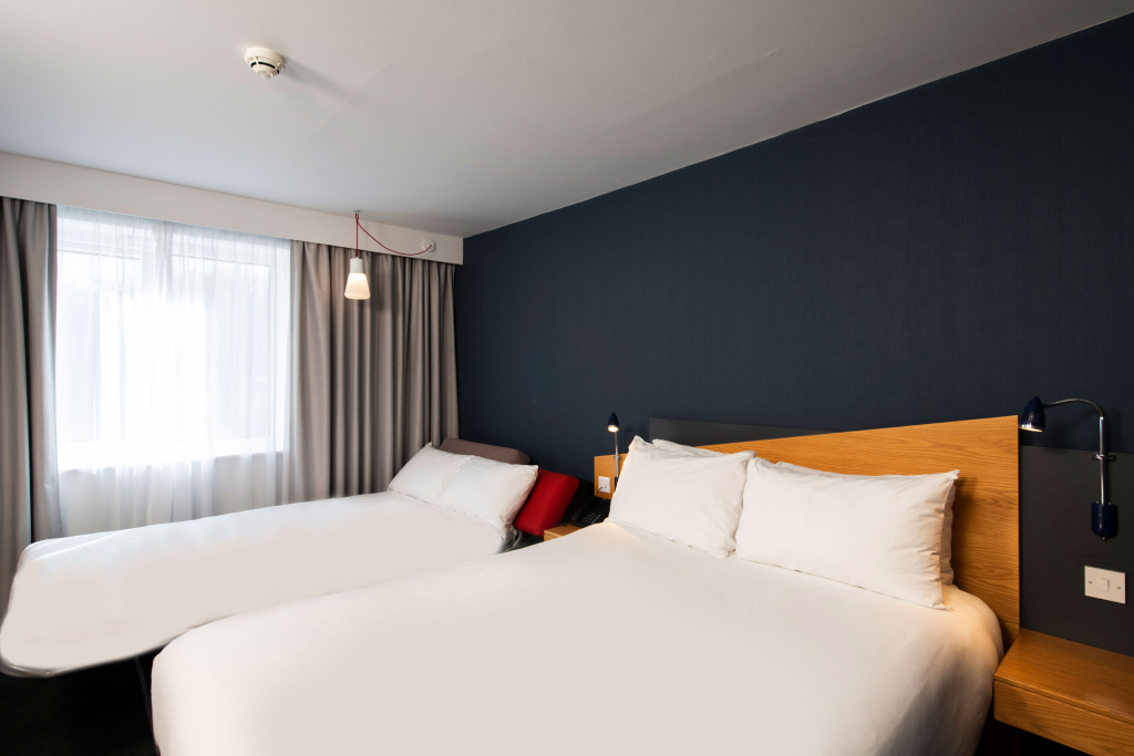 Holiday Inn Express Swansea - East by IHG - Général