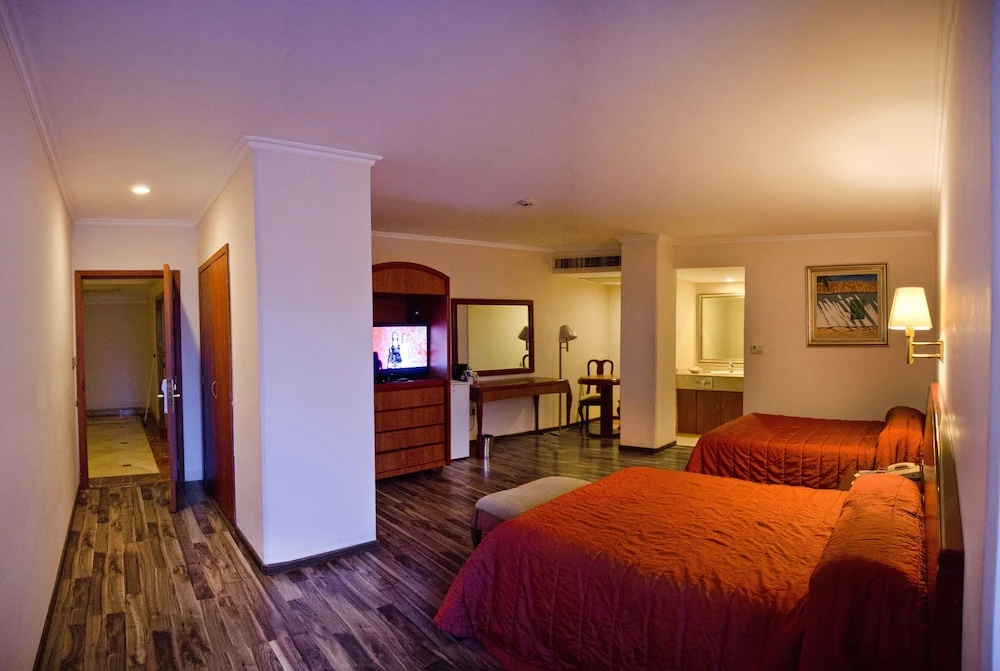 Double room (full double bed)