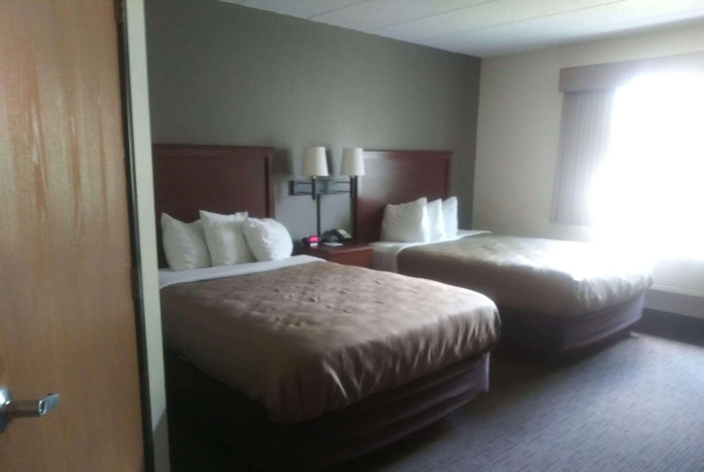 AmericInn by Wyndham Red Wing — 3