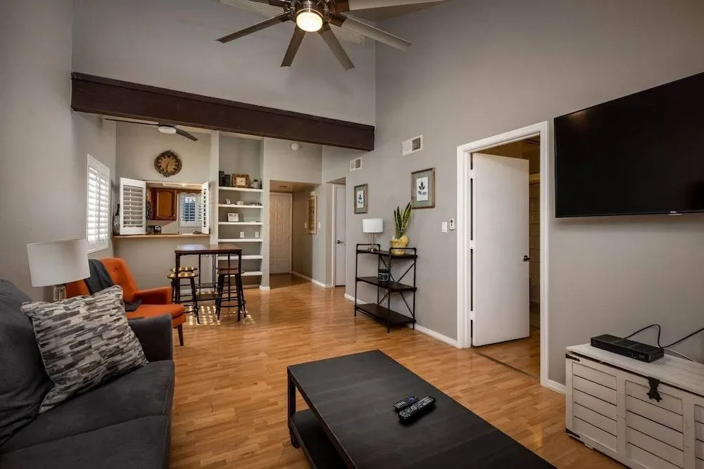 Cozy Gilbert Condo Walking Distance to Downtown! - фото 2
