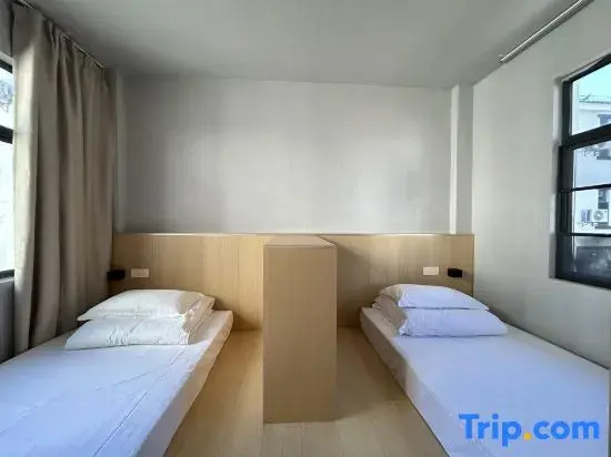 Bed in Dorm (female dorm)