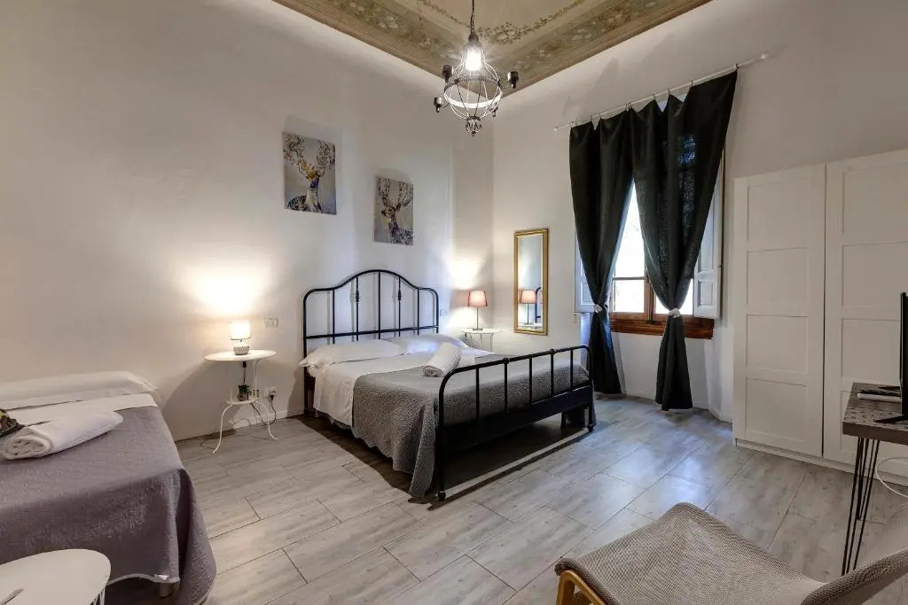 Apartment with balcony
