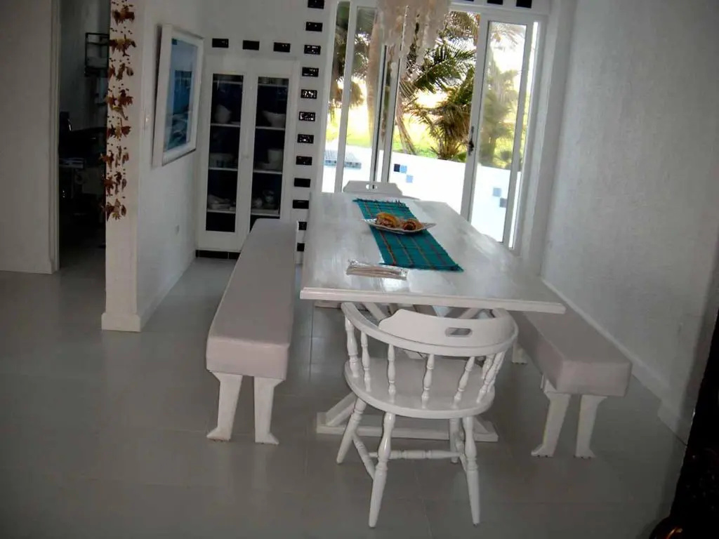 3 Bedrooms Apartment