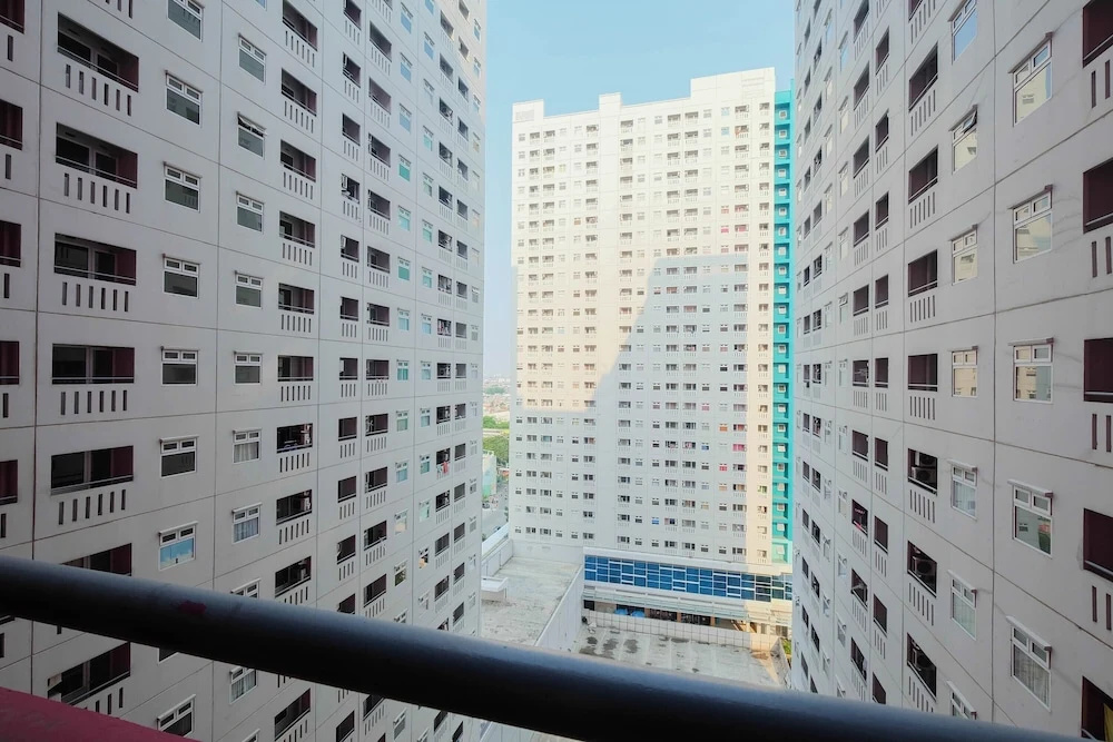 2BR Apartment Green Pramuka City near Shopping Mall