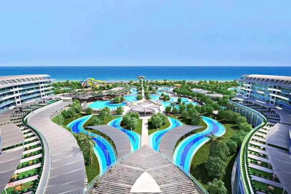Beach & Waterfront