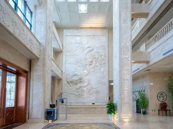 Qianghua Loushi Hotel